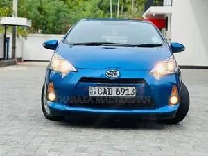 Toyota Aqua S Grade 2013