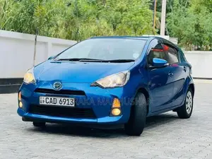 Toyota Aqua S Grade 2013