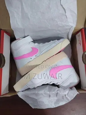 Nike Blazer MID '77