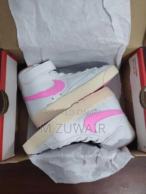 Nike Blazer MID '77