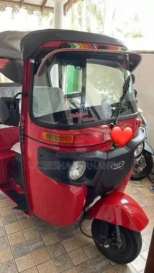Bajaj RE 2026