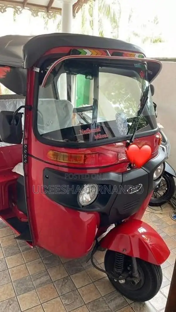 Bajaj RE 2026