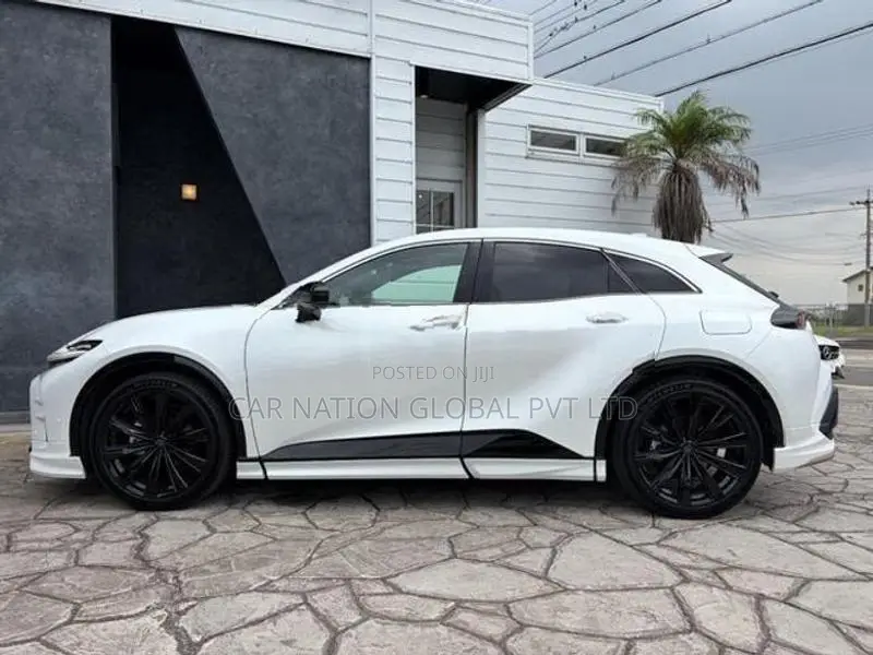 Toyota Crown Sport Z HEV 4WD 2025
