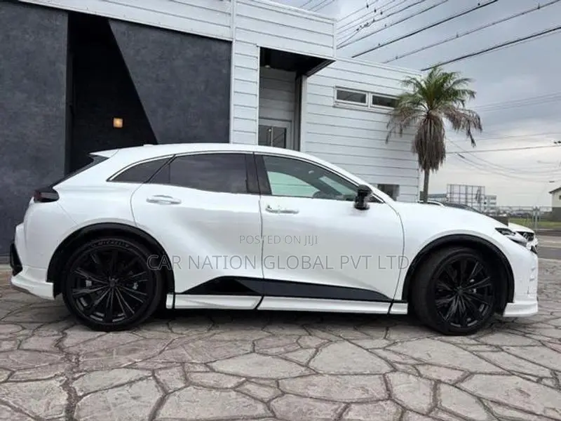 Toyota Crown Sport Z HEV 4WD 2025