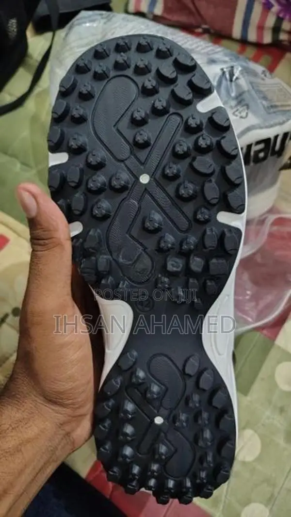 Sports Shoes