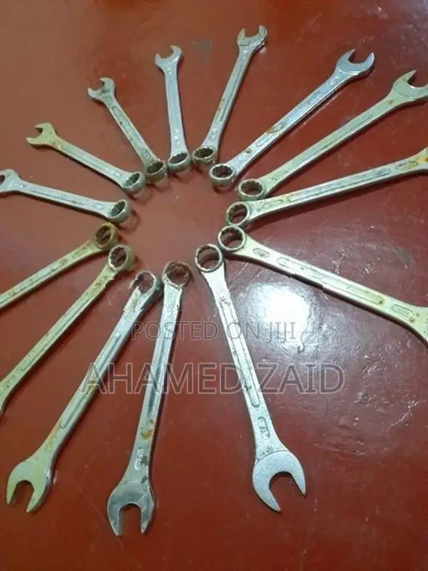 Metallic Spanner Set