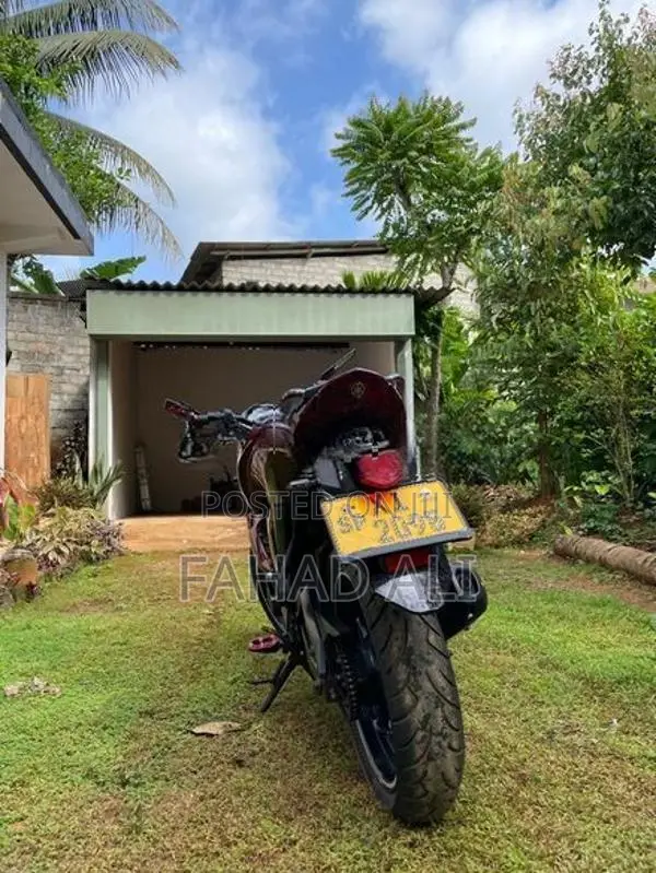Yamaha FZ 2011
