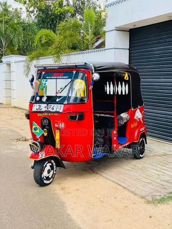 Bajaj RE 2004