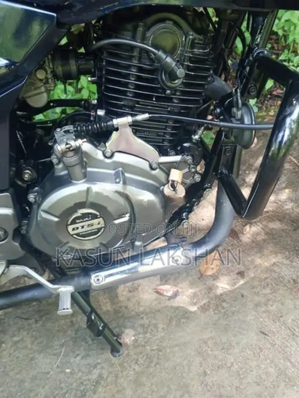 Bajaj Pulsar 180 2018