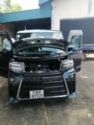 Daihatsu Tanto 2024
