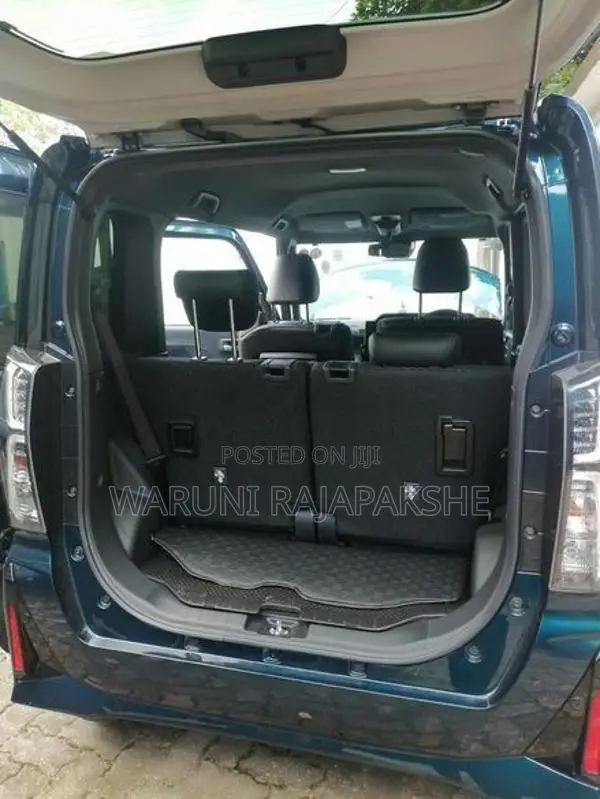 Daihatsu Tanto 2024