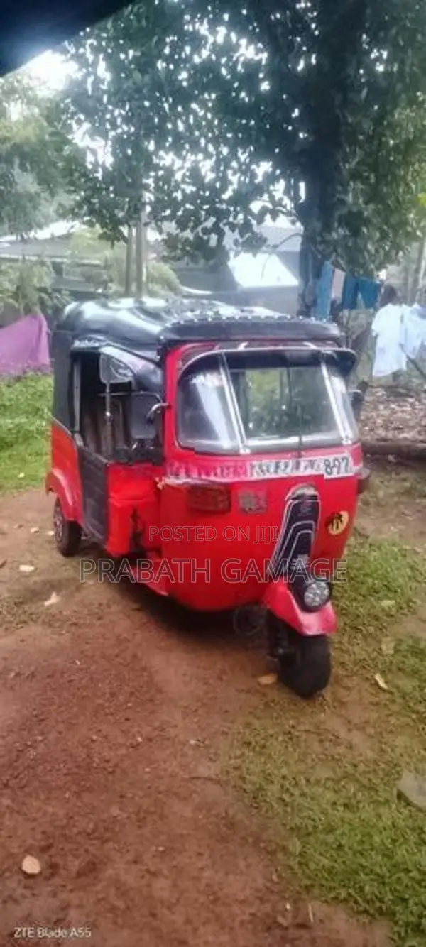 Bajaj RE 1999