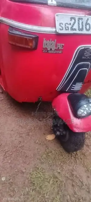 Bajaj RE 1999
