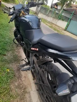 Bajaj Pulsar N160 Standard 2025