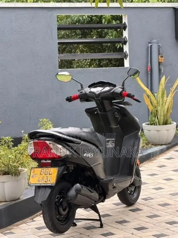 Honda Dio 2018