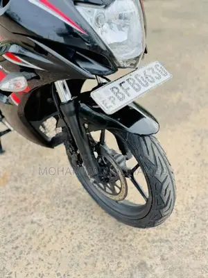 Suzuki Gixxer SF 2017