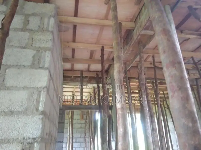 කොන්ක්‍රීට් සැලැබ් සැටලිමක්