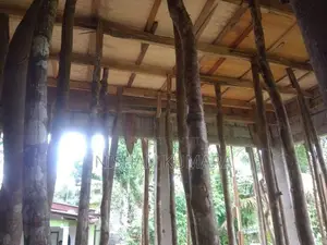 කොන්ක්‍රීට් සැලැබ් සැටලිමක්