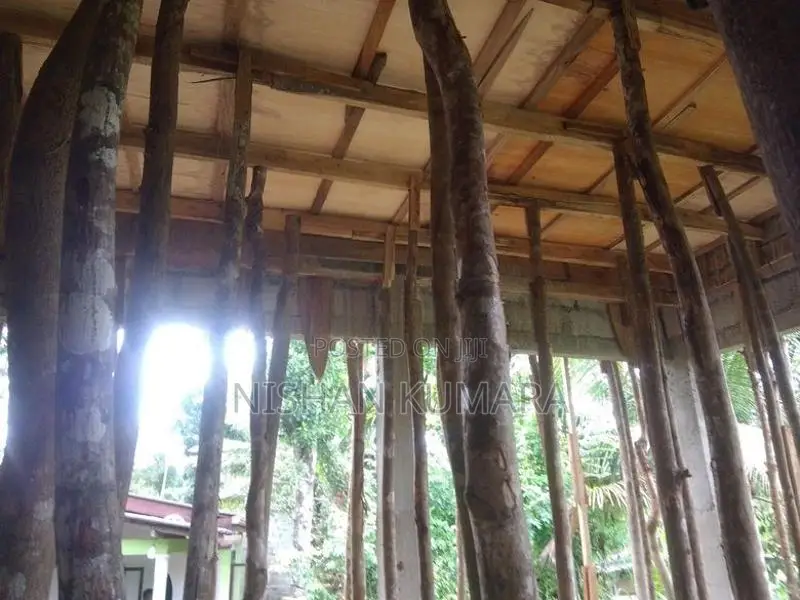 කොන්ක්‍රීට් සැලැබ් සැටලිමක්