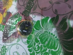 අත් ඔරලෝසුව