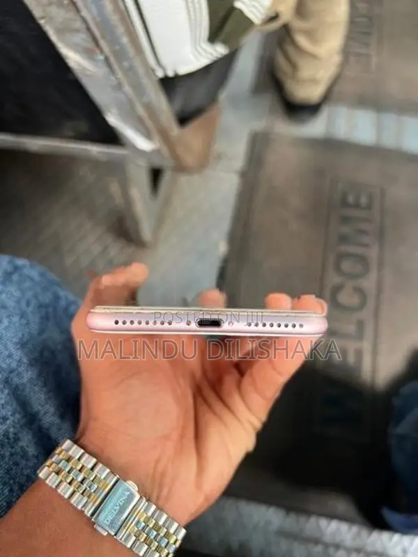 Apple iPhone 7 Plus (Used)
