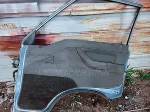 PO5 Mitsubishi Right Side Door