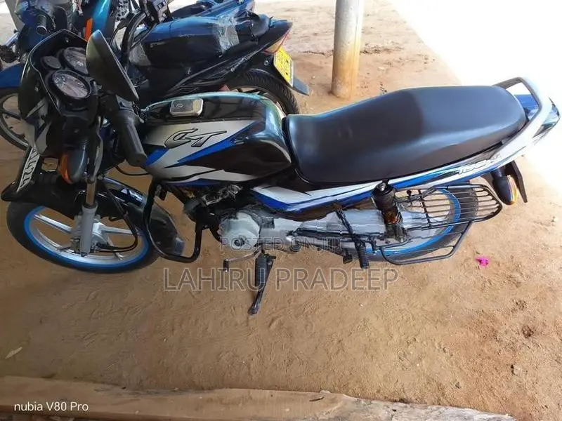 Bajaj CT100 2024