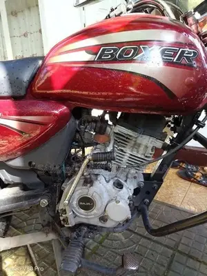 Bajaj Boxer 2011