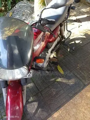 Bajaj Boxer 2011