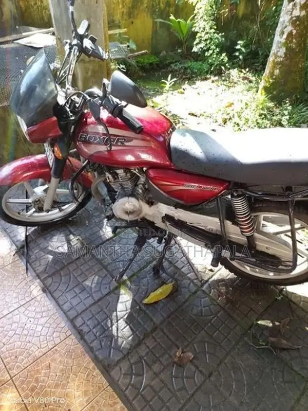 Bajaj Boxer 2011