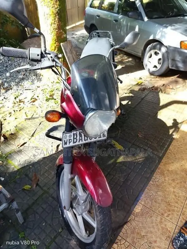 Bajaj Boxer 2011
