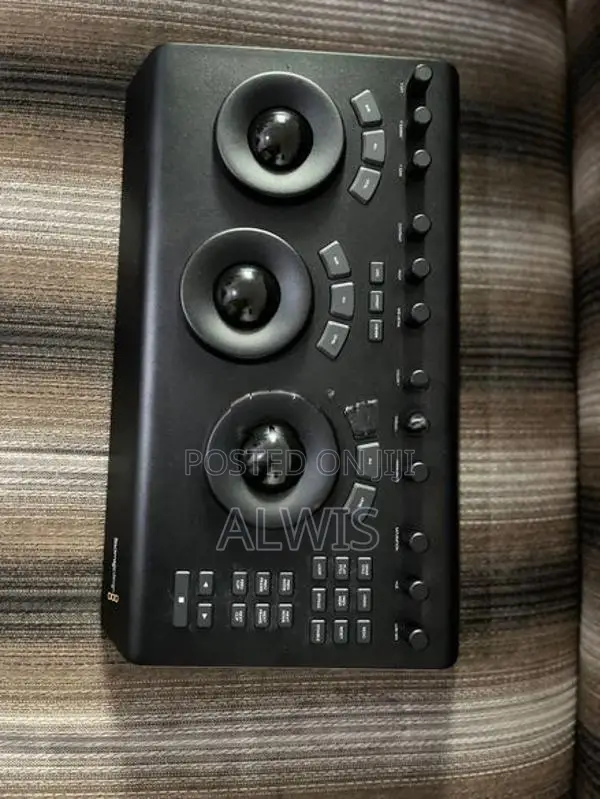 Black Magic Davinci Resolve Micro Panel