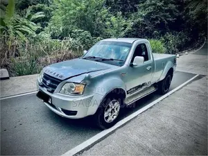 Tata Xenon 2008