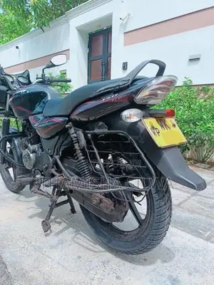 Bajaj Discover 150 2011