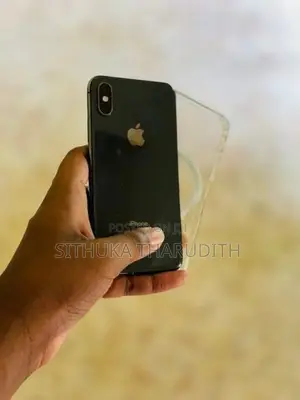 Apple iPhone XS (Used)