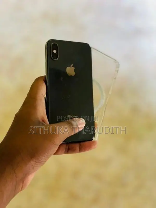 Apple iPhone XS (Used)