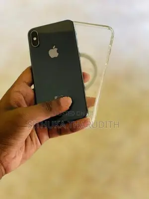 Apple iPhone XS (Used)