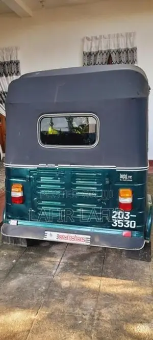 Bajaj RE 1999