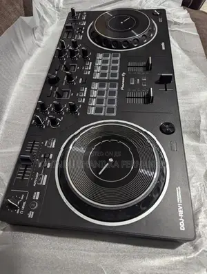 DDJ - REV1 DJ Controller