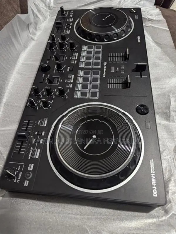 DDJ - REV1 DJ Controller