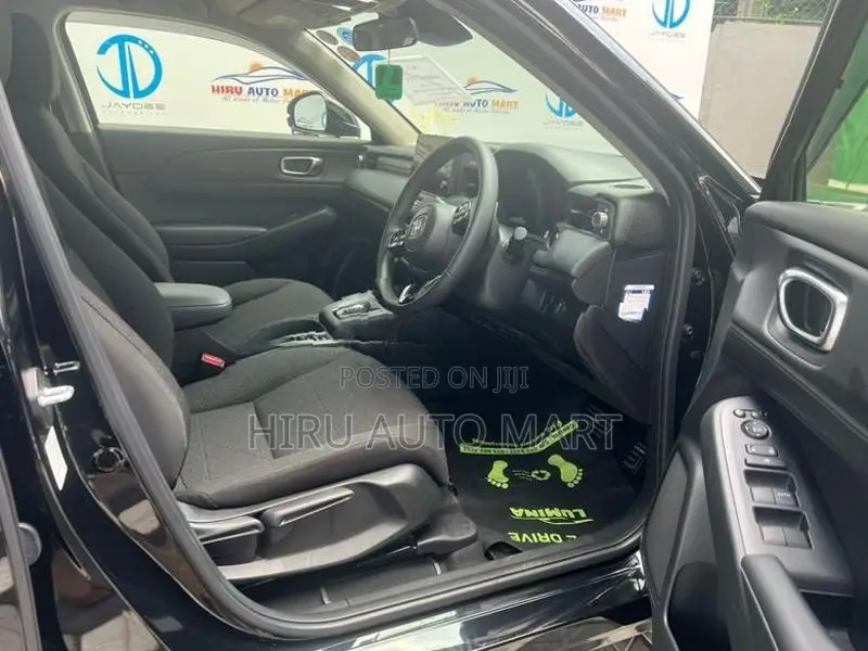 Honda Vezel X 2024