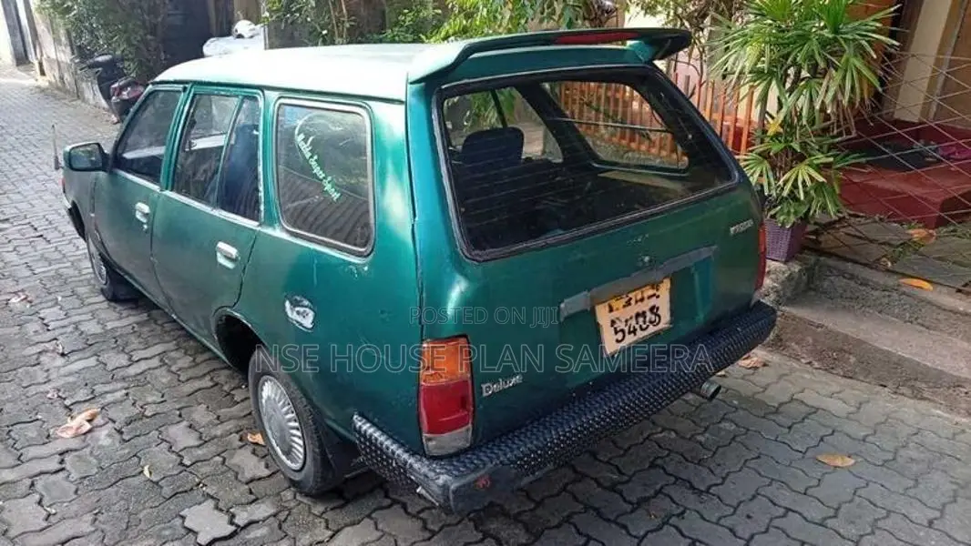 Mazda 3 Deluxe 1985
