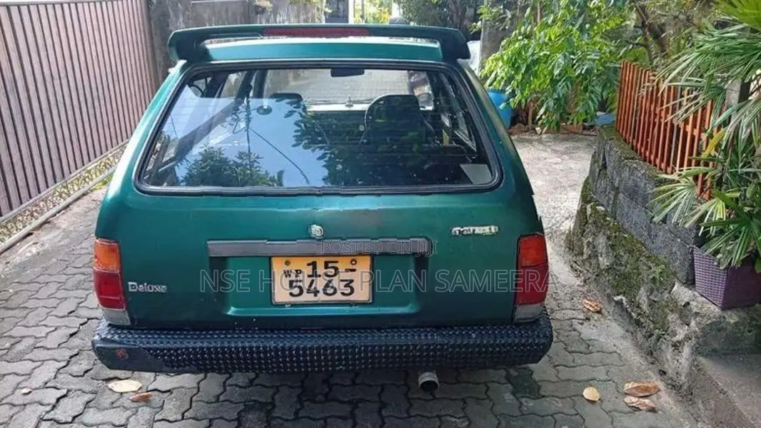 Mazda 3 Deluxe 1985