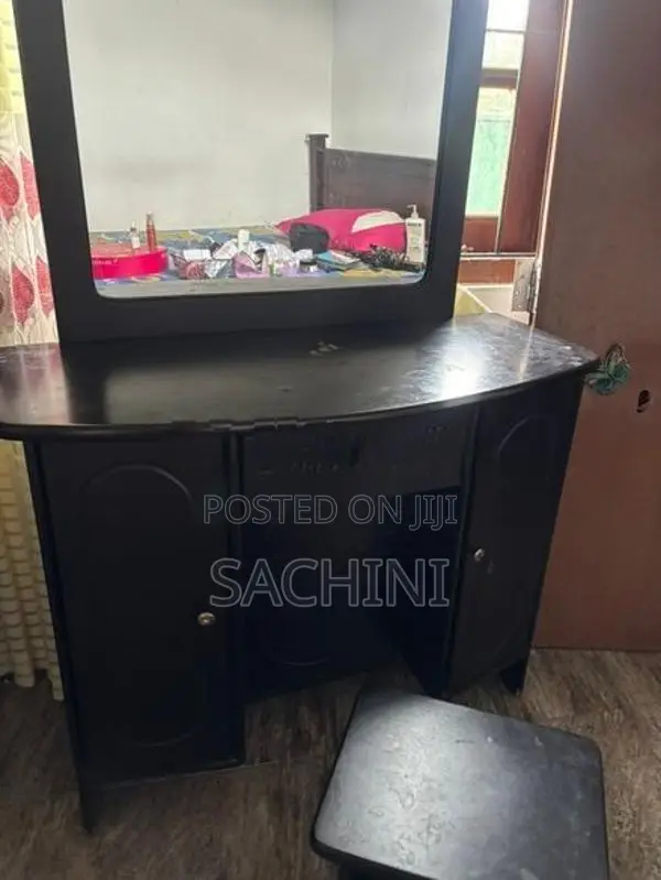 Damro Dressing Table