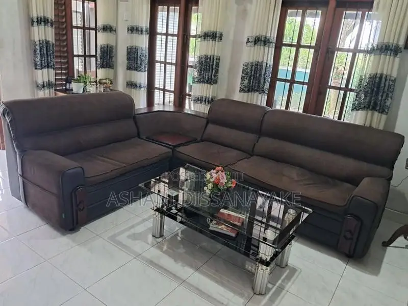 Damro Sofa Set