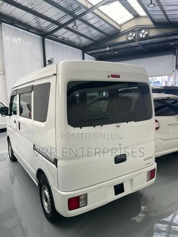 Suzuki Every 2024