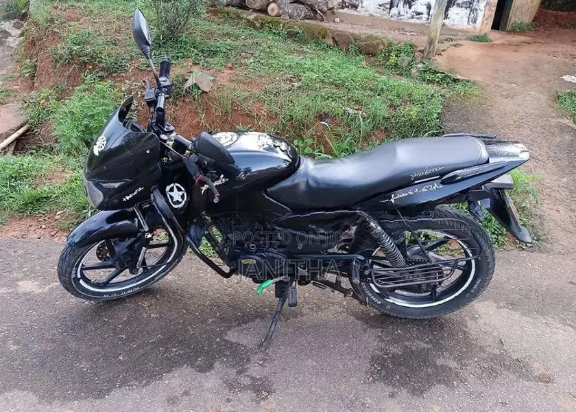 Bajaj Pulsar 150 2010