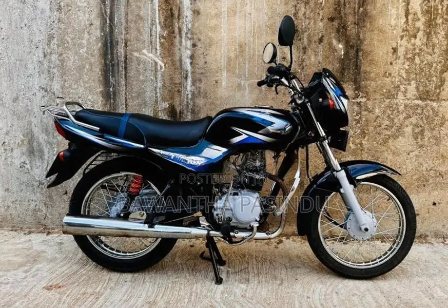 Bajaj CT100 2015