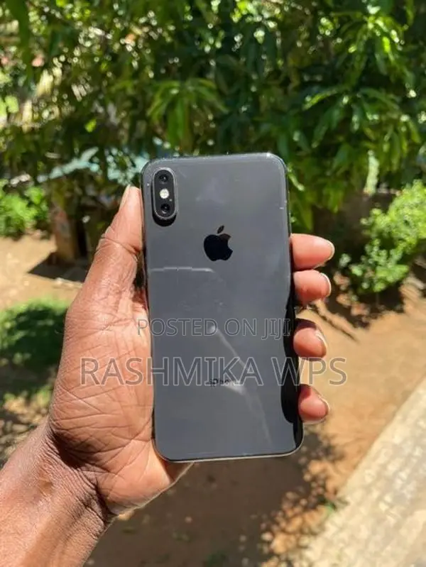Apple iPhone XS (Used)