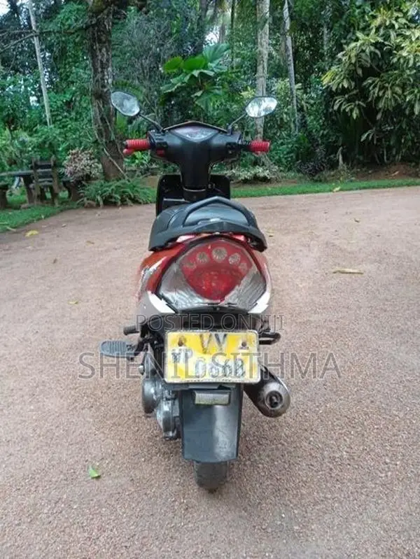 TVS Streak 2010